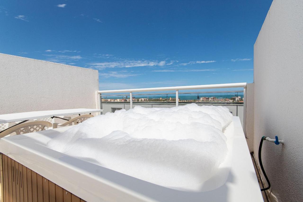 Beach Townhouses #C06 - Com Jacuzzi Por Carpediem Акирас Экстерьер фото